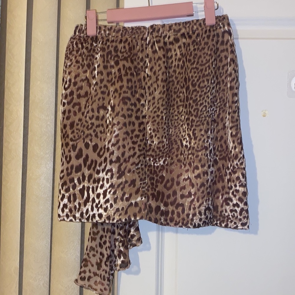 NWOT NAKED WARDROBE suede leopard print ruffle mini skirt - Picture 5 of 9